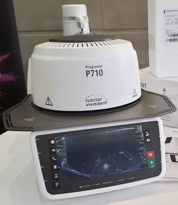Programat Ivoclar P710 G2